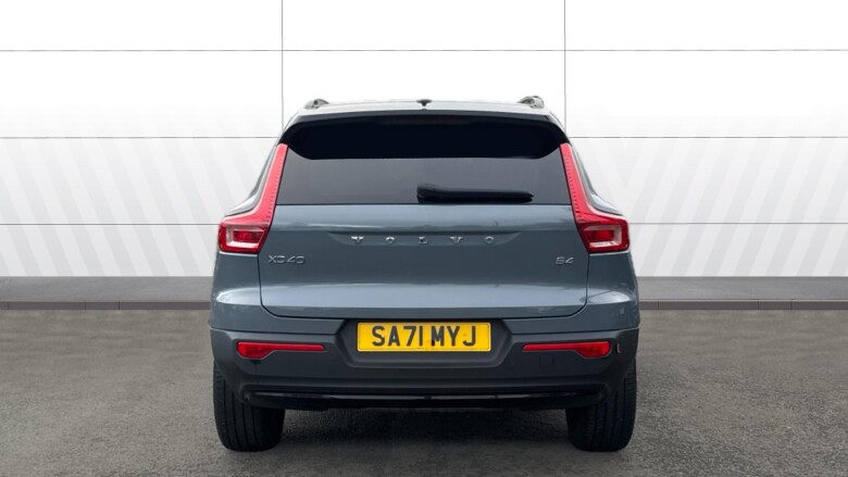 Volvo Xc40 2.0 B4P R DESIGN 5dr Auto Petrol Estate